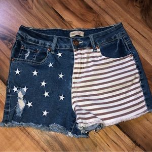 Stars & stripes jean shorts red/ white / blue YMI Jeans size 4